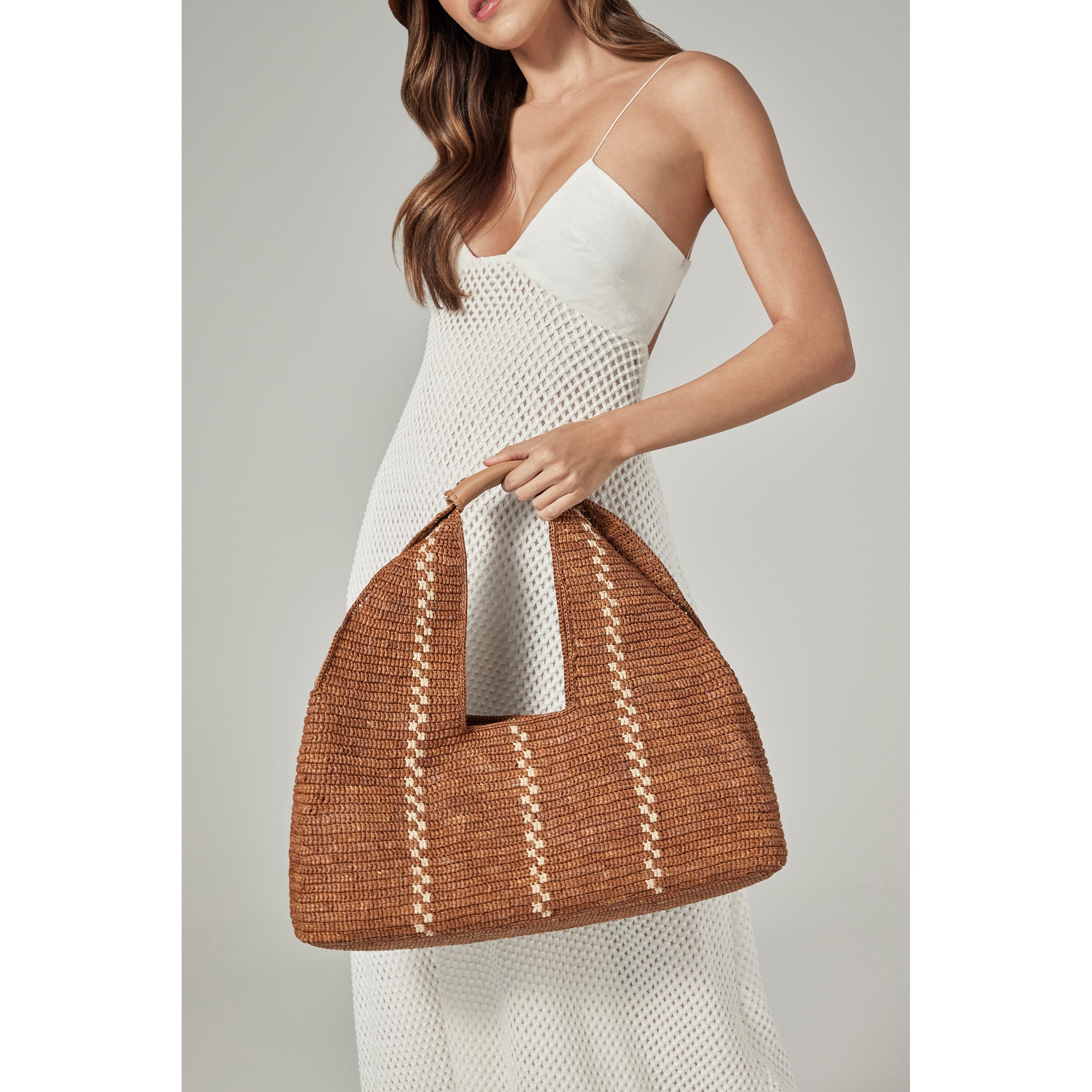 【HELLEN KAMINSKI 】大人の大容量バック/ Euphoria Tote Euphoria Large Hobo Bag Nutshells/Natural - Helen Kaminski US