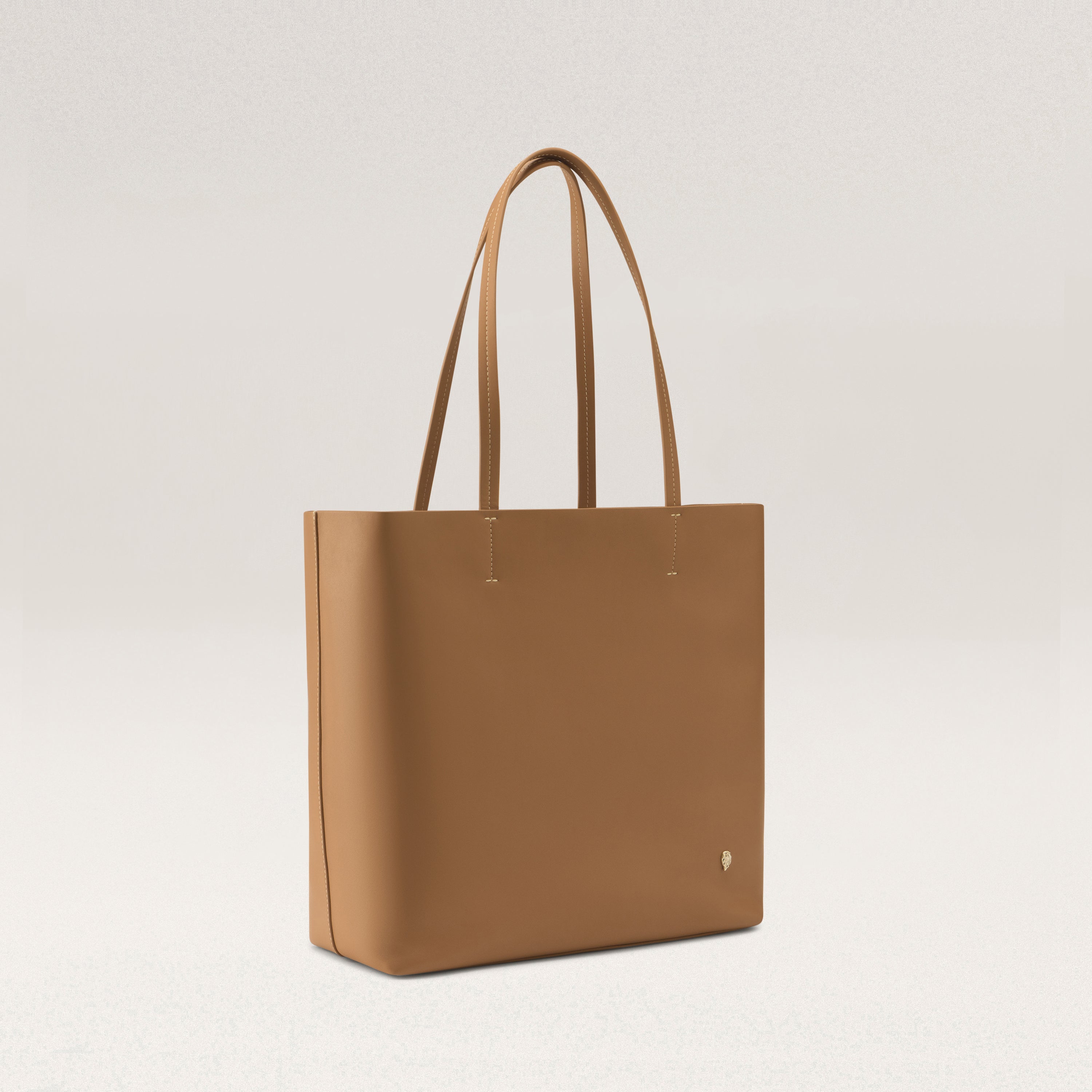 Shop the Matale Leather Tote Bag L in Camel | Helen Kaminski