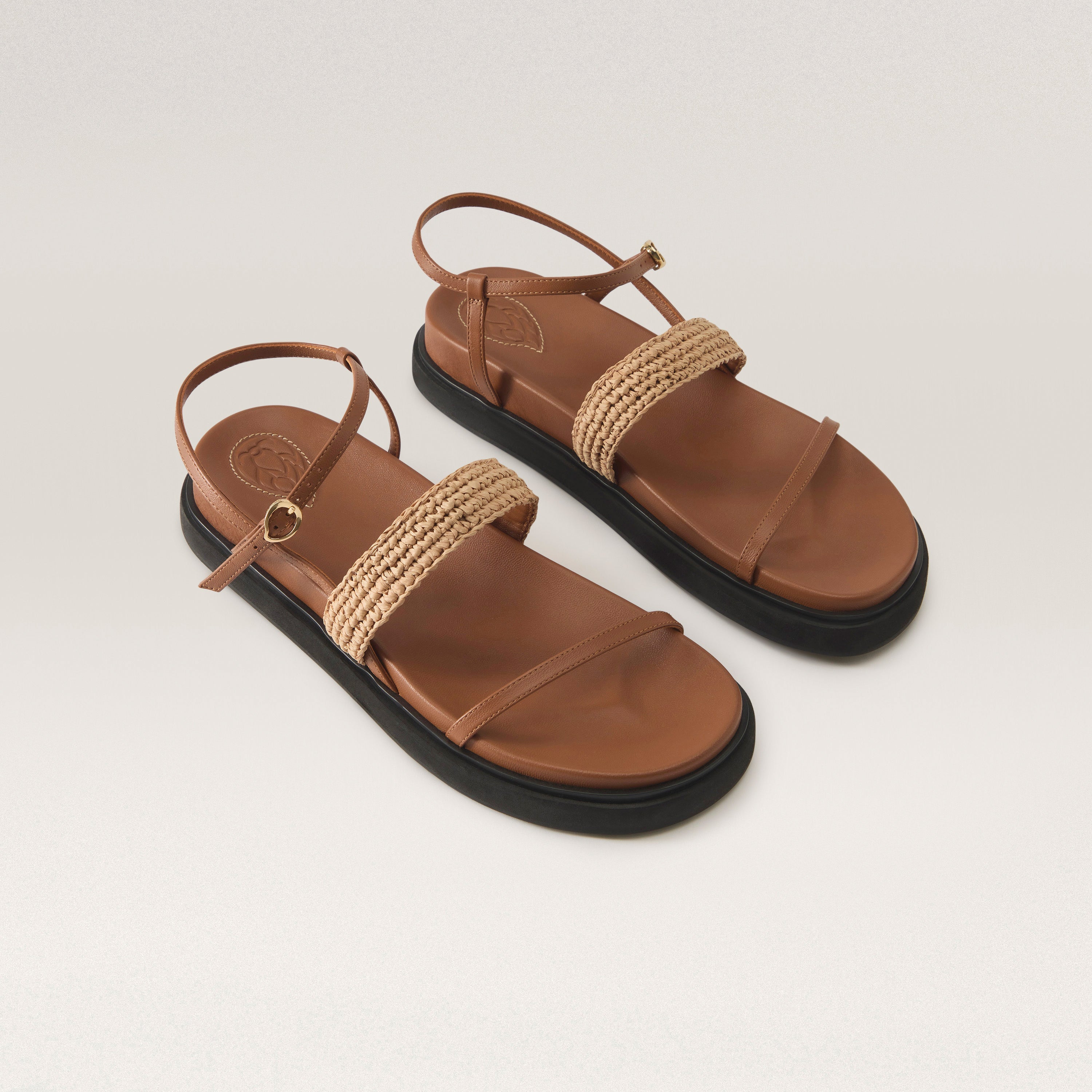 【HELLEN KAMINSKI 】モダンなストラップサンダル Beryl Slide Beryl Slide Flats Sandal Charcoal/Black - Helen Kaminski US