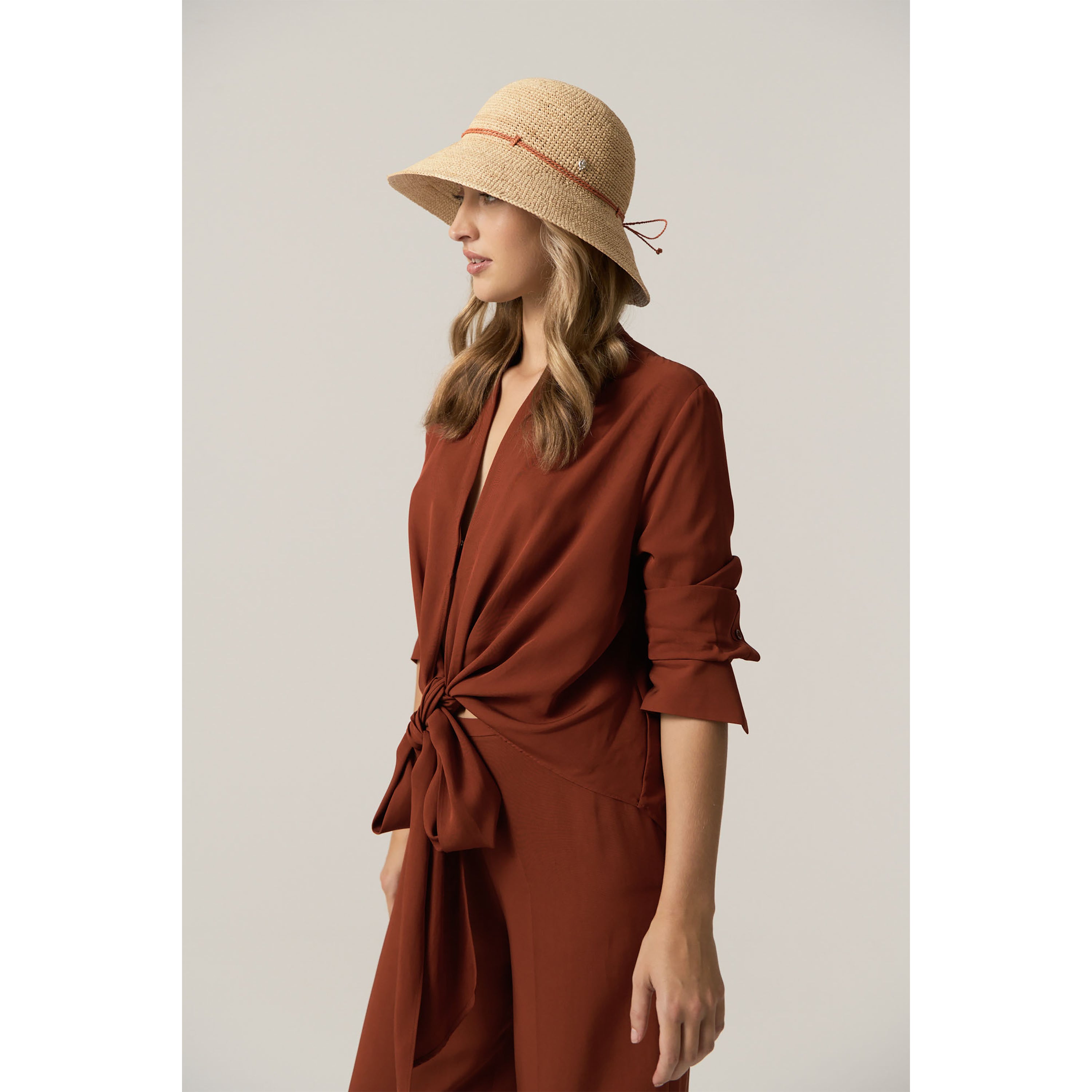 アクセサリーその他 Helen Kaminski Iris 9 Nougat Hat HAT51269 HAT51269_NatSun_1.jpg?v=1707114031