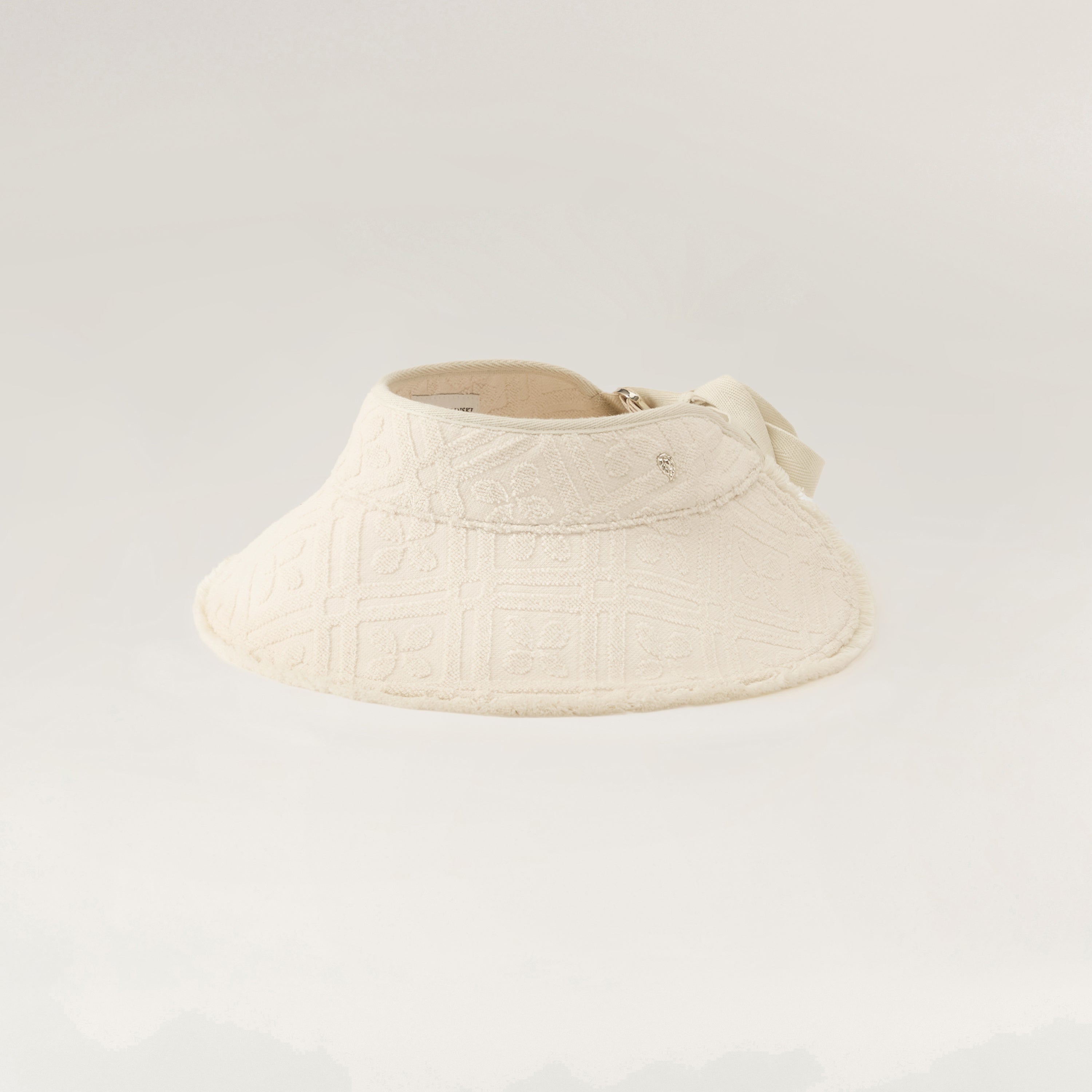 HAT51723_Parchment_1_f8e2f24a-