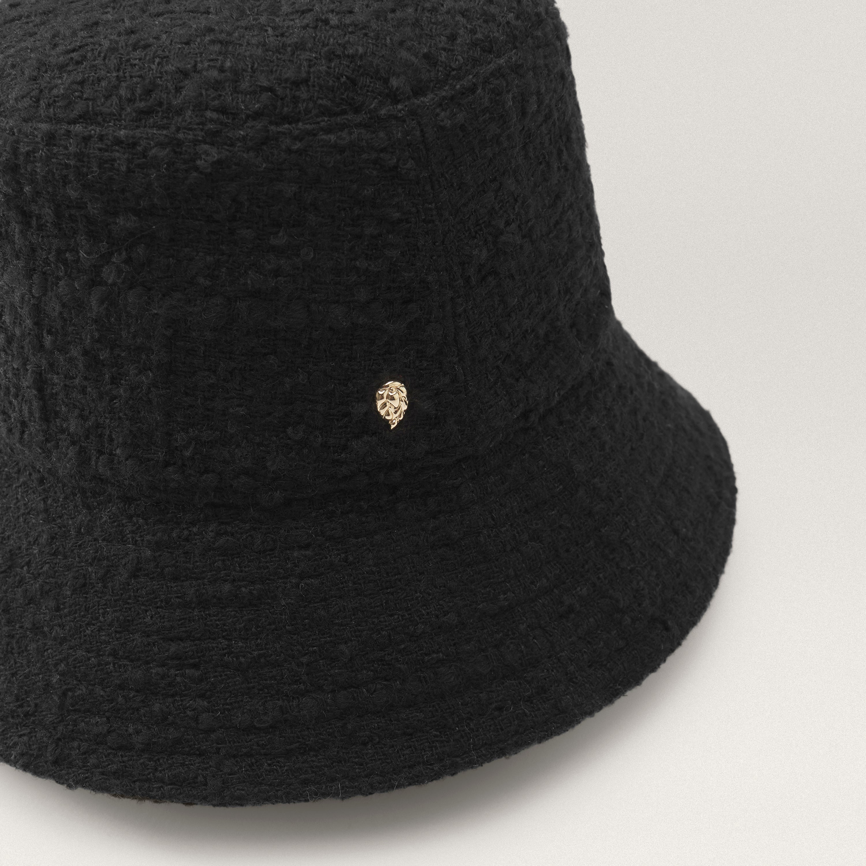 Shop the Sacha Short Brim Classic Bucket Hat in Black | Helen Kaminski