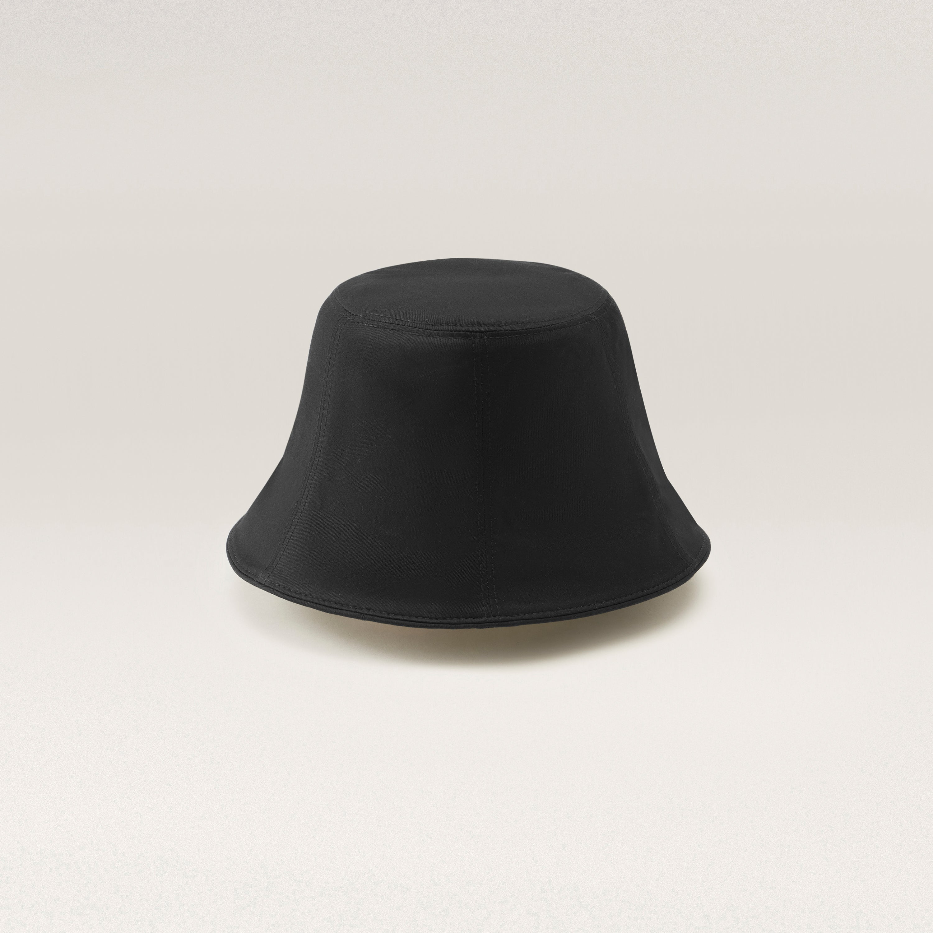 新品タグ付き★HELEN KAMINSKI チャコール/ブラック 麦わら帽子 Viola