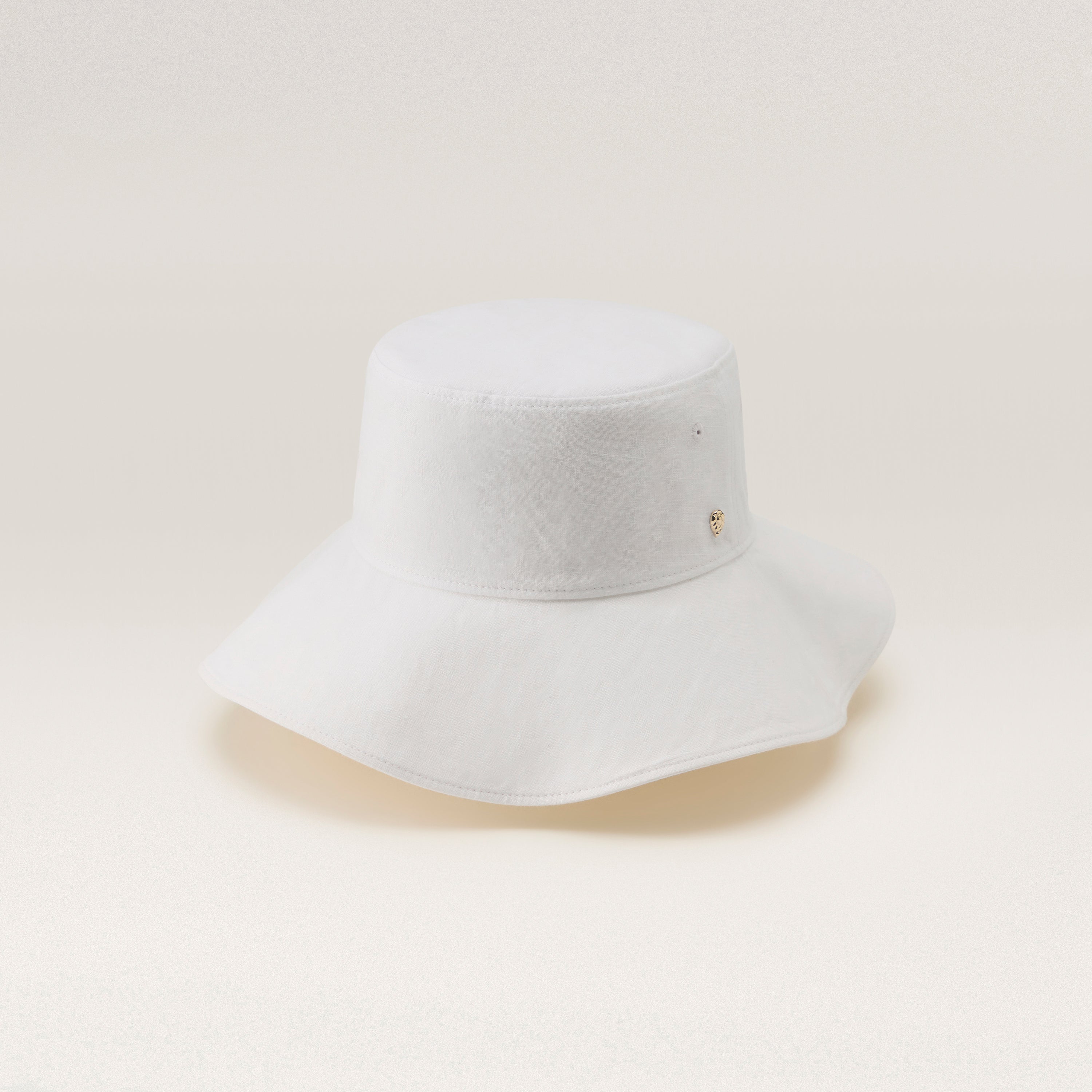 【タグ付正規アウトレット】HELEN KAMINSKI バケットハット　ホワイト Shop the Aria Medium Brim Bucket Hat in White | Helen Kaminski