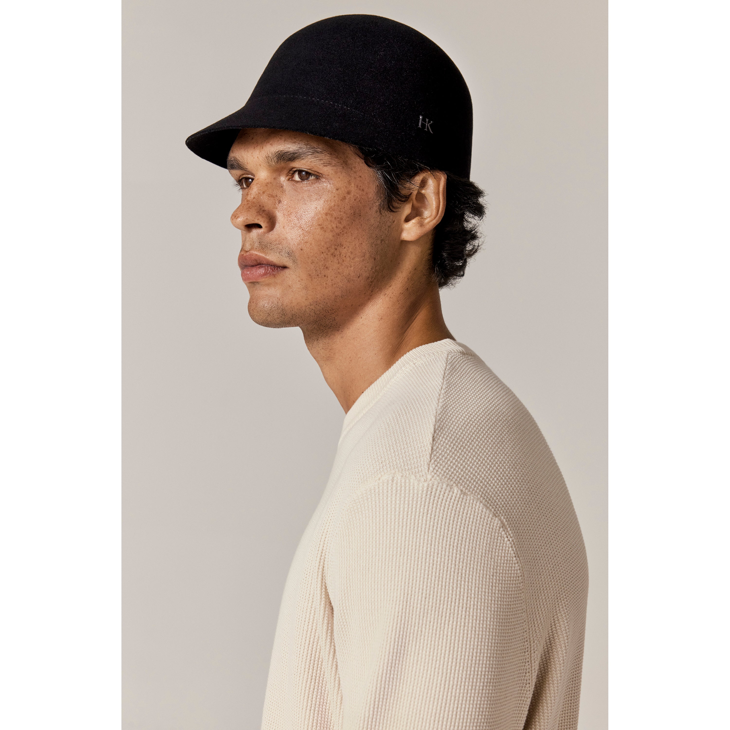 Buy Emerson Conscious Wool Cap - Black - Helen Kaminski