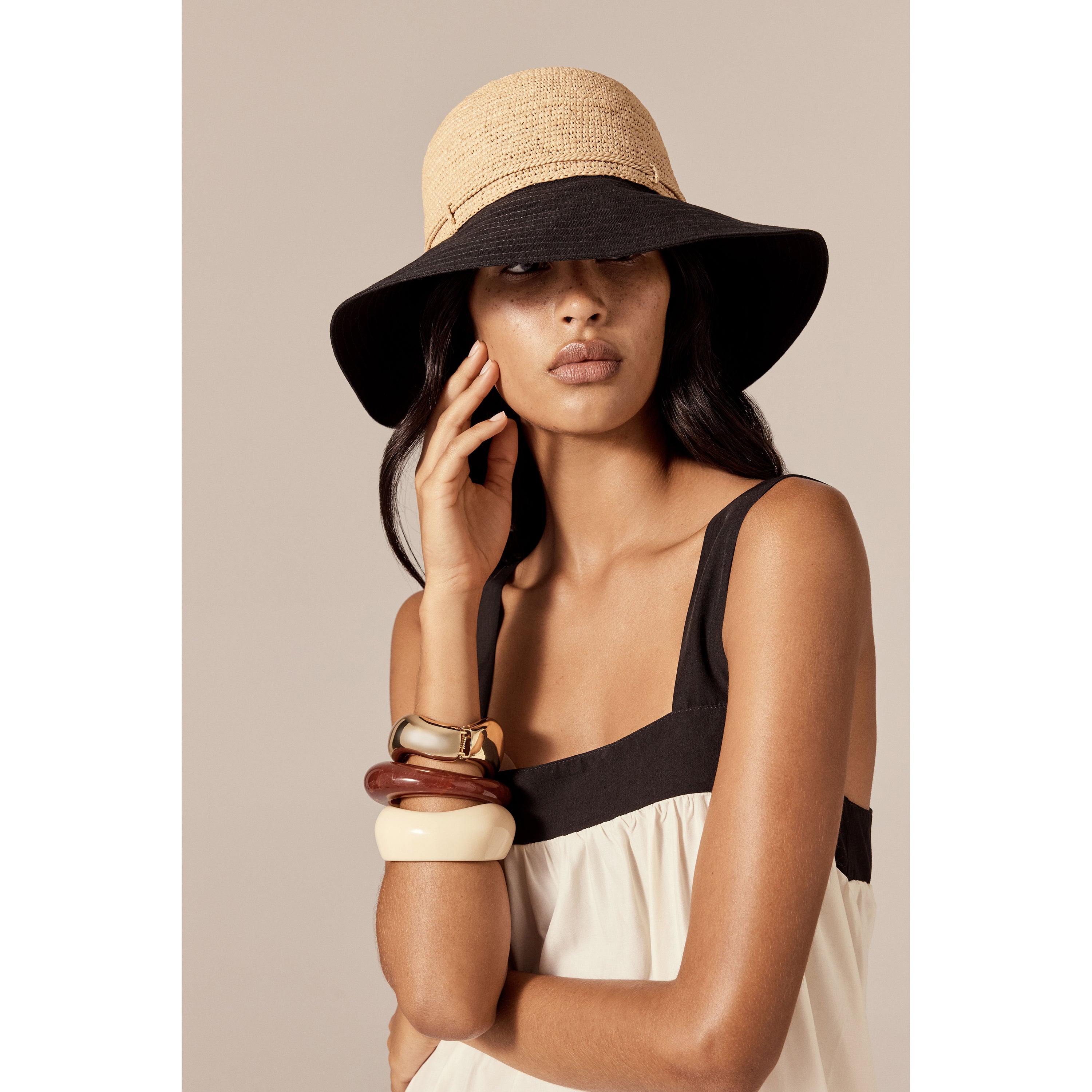 Kalola Raffia & Linen Hat - Natural/Black | Helen Kaminski US Kalola Raffia & Linen Hat - Natural/Black | Helen Kaminski US
