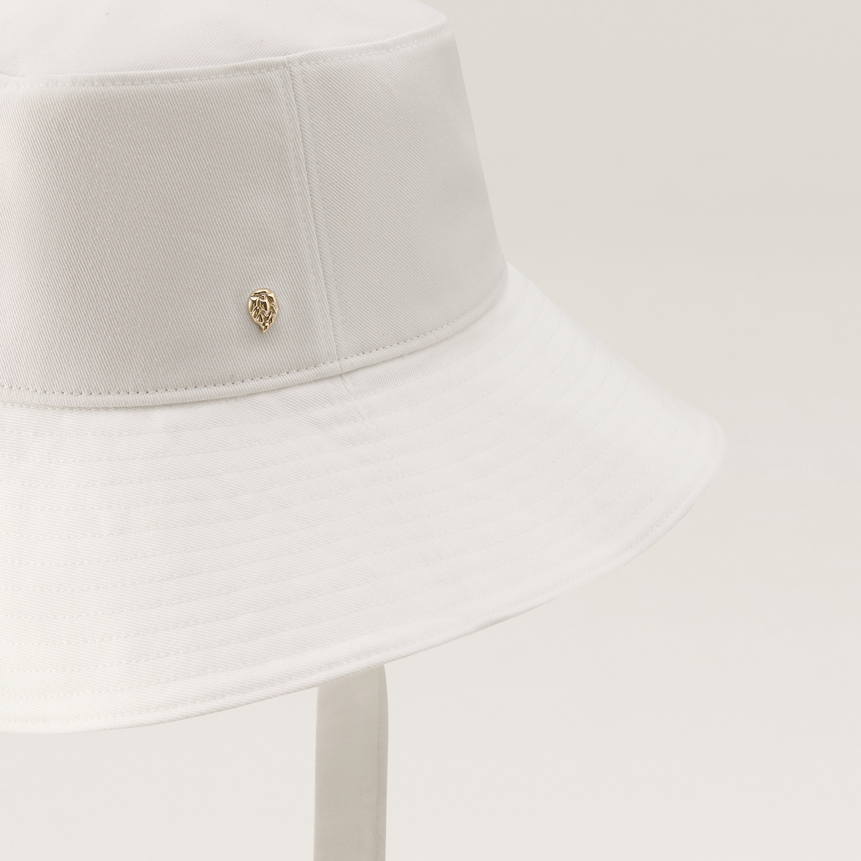 Kiyoma Organic Cotton Bucket Hat - White | Helen Kaminski US