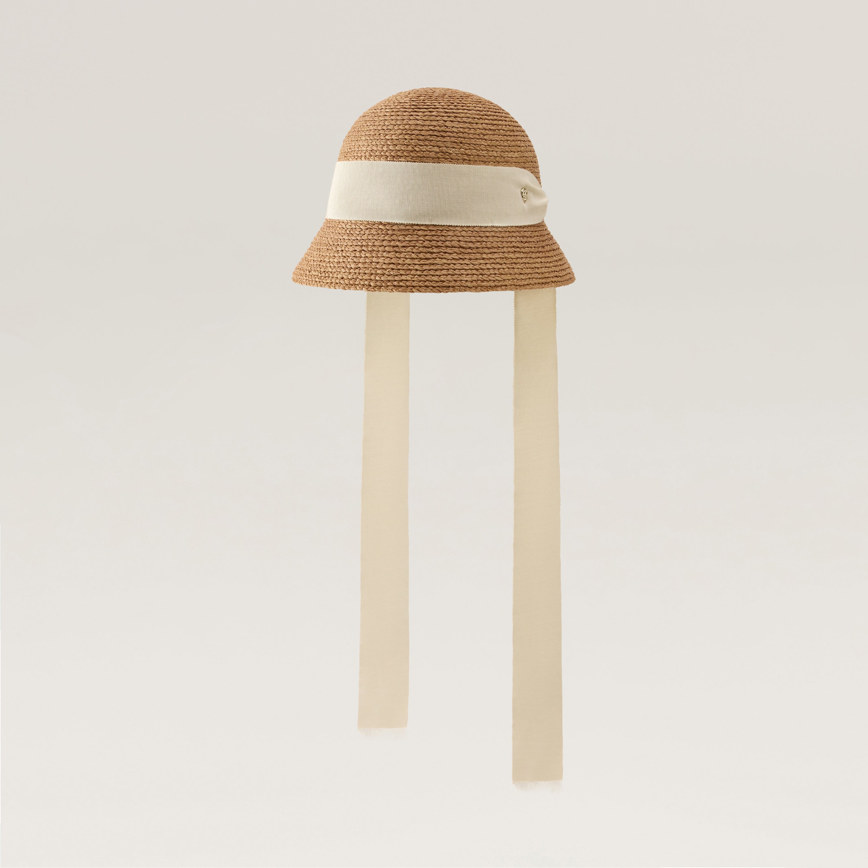 Pippette_Raffia_Braid_Cloche-