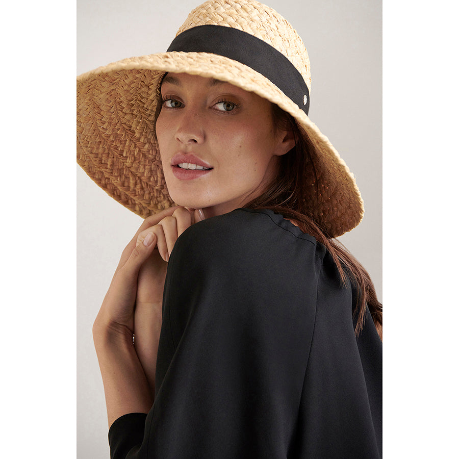 Classic 5 Women's Hat Natural Black - Helen Kaminski US