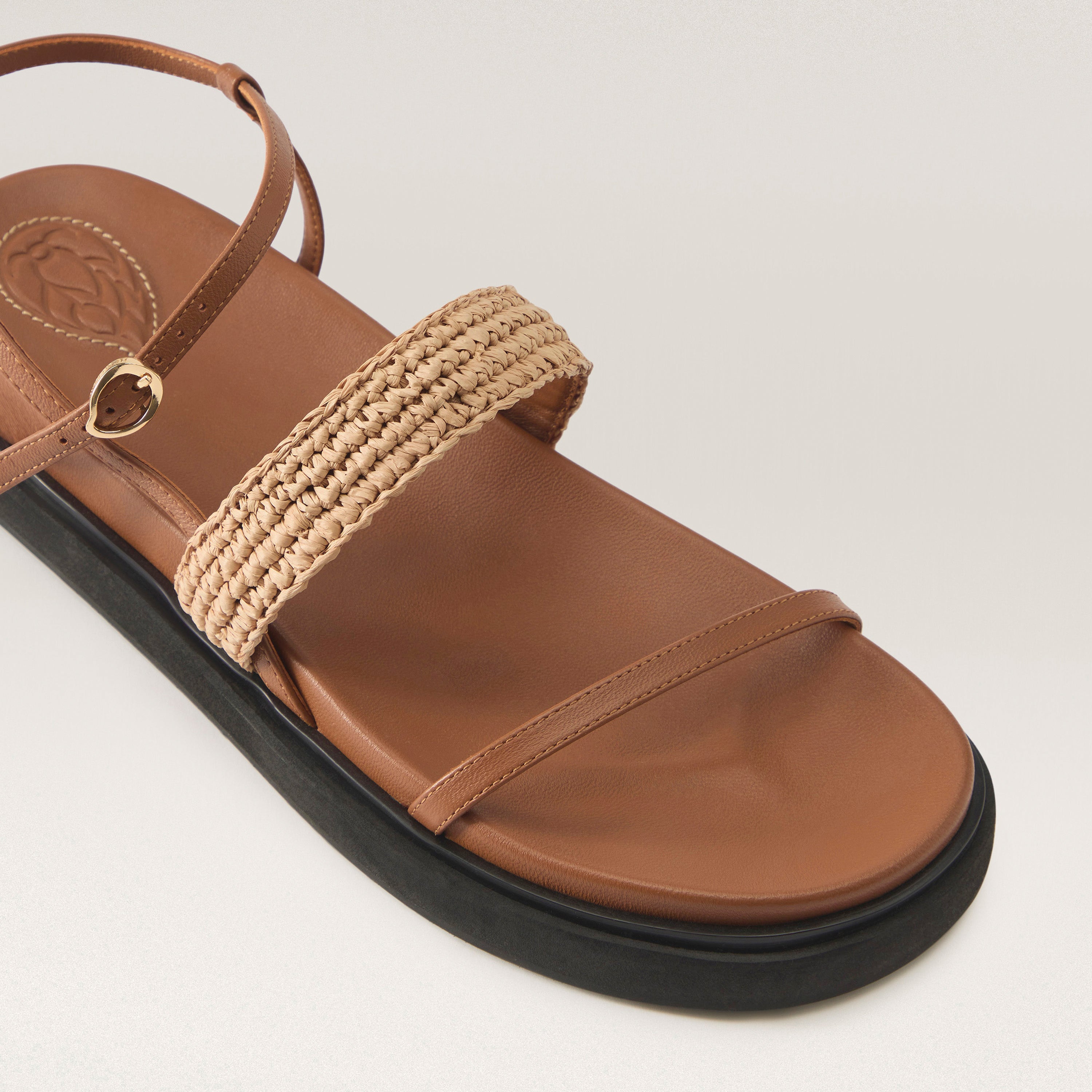 【HELLEN KAMINSKI 】モダンなストラップサンダル Beryl Slide Beryl Slide Flats Sandal Charcoal/Black - Helen Kaminski US