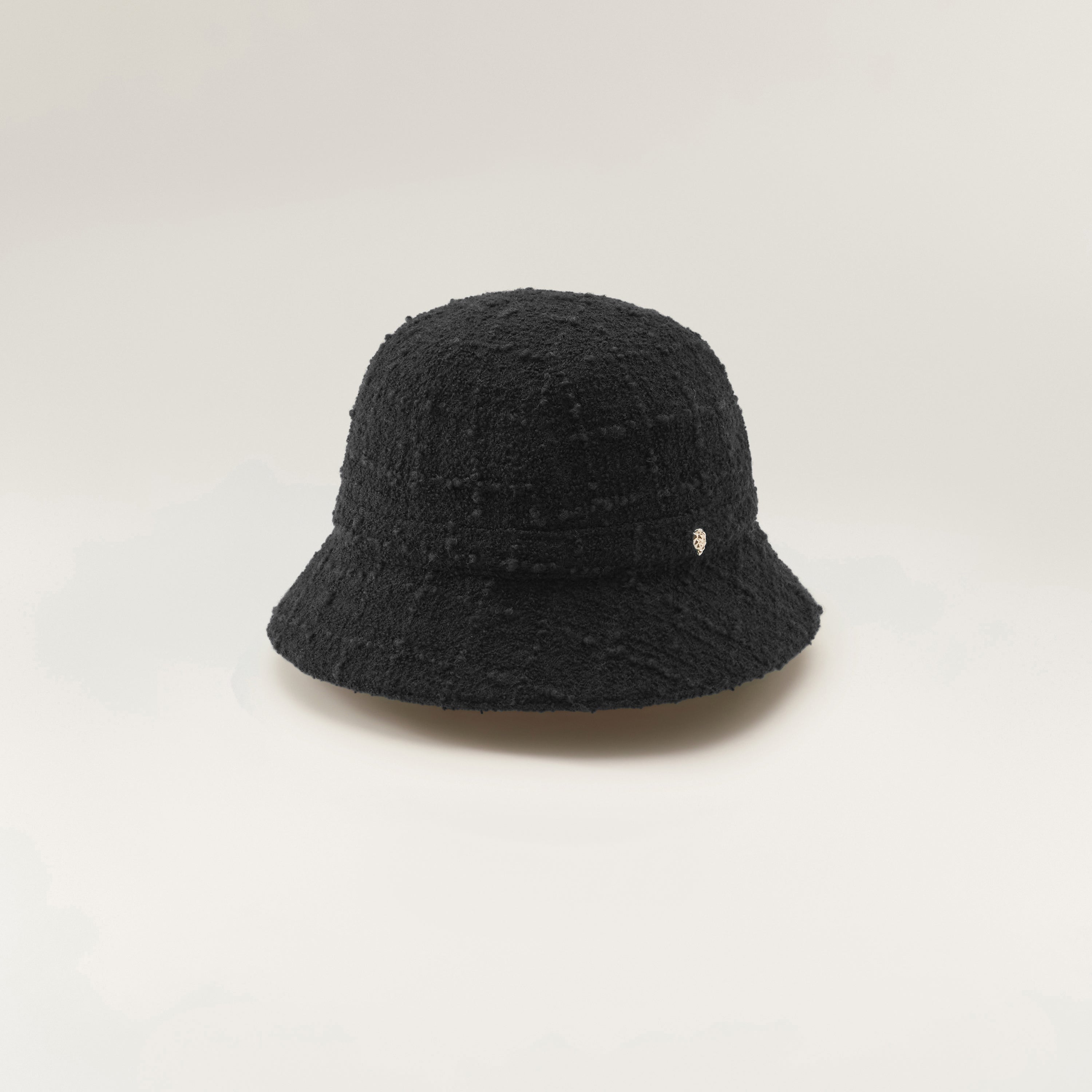 LOUIS VUITTON Cashmere knitted bucket hat Cashmere / Leather Navy x Black