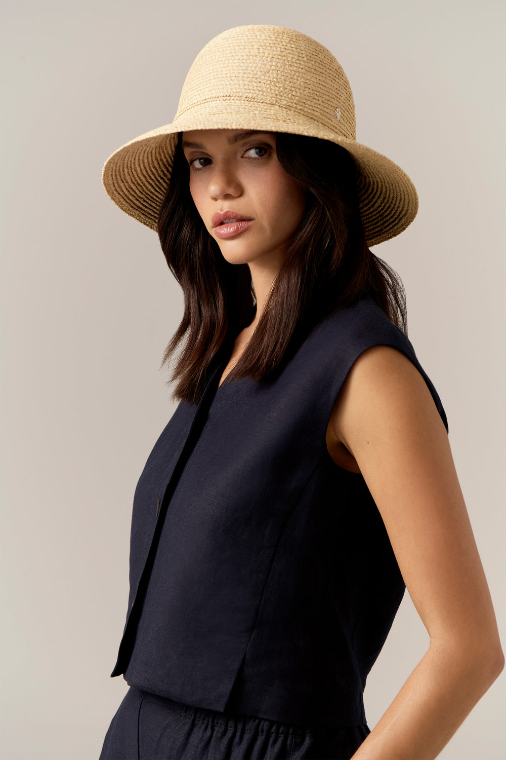 Prima 8 | Women's Raffia Natural Hat | Helen Kaminski