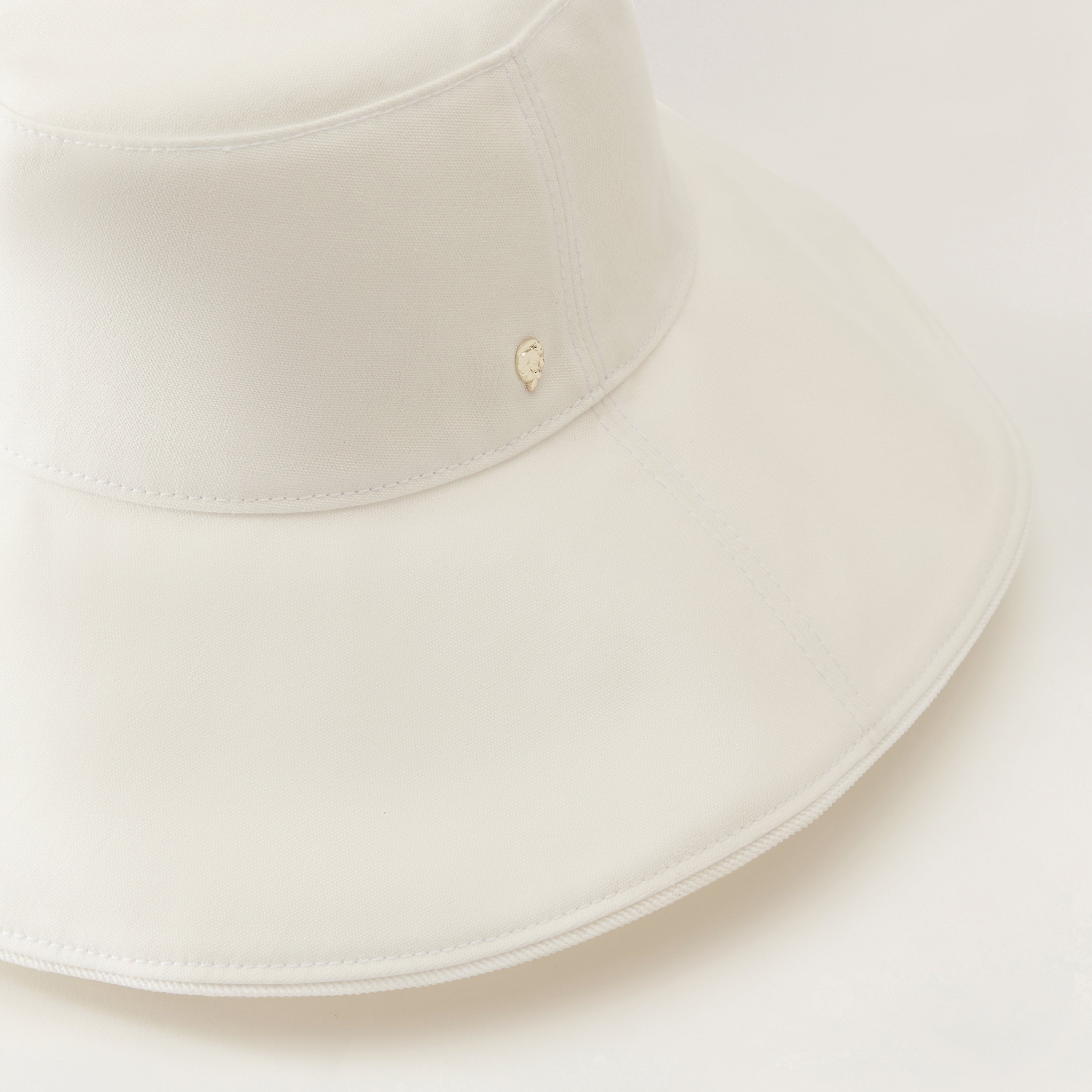 柴田ひかり Haim canvas Hat（WHITE） 柴田ひかり Haim canvas Hat（WHITE）