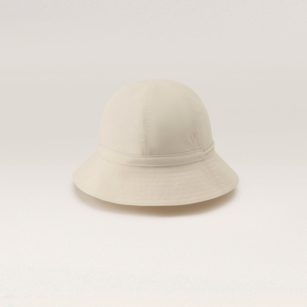 Shop the Flynn 6 Panel Round Crown Hat in Whitewash | Helen Kaminski