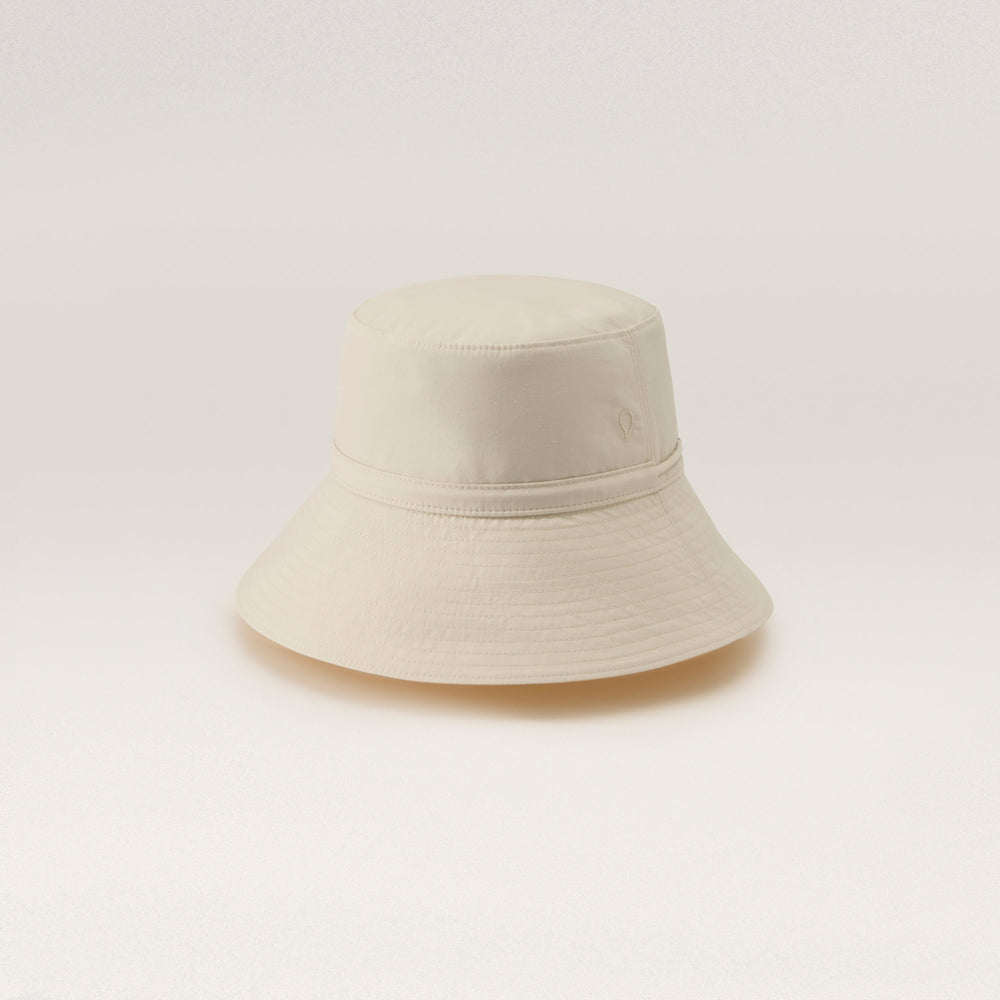 Shop the Orson Medium Brim Bucket Hat in Whitewash | Helen  display picture 3