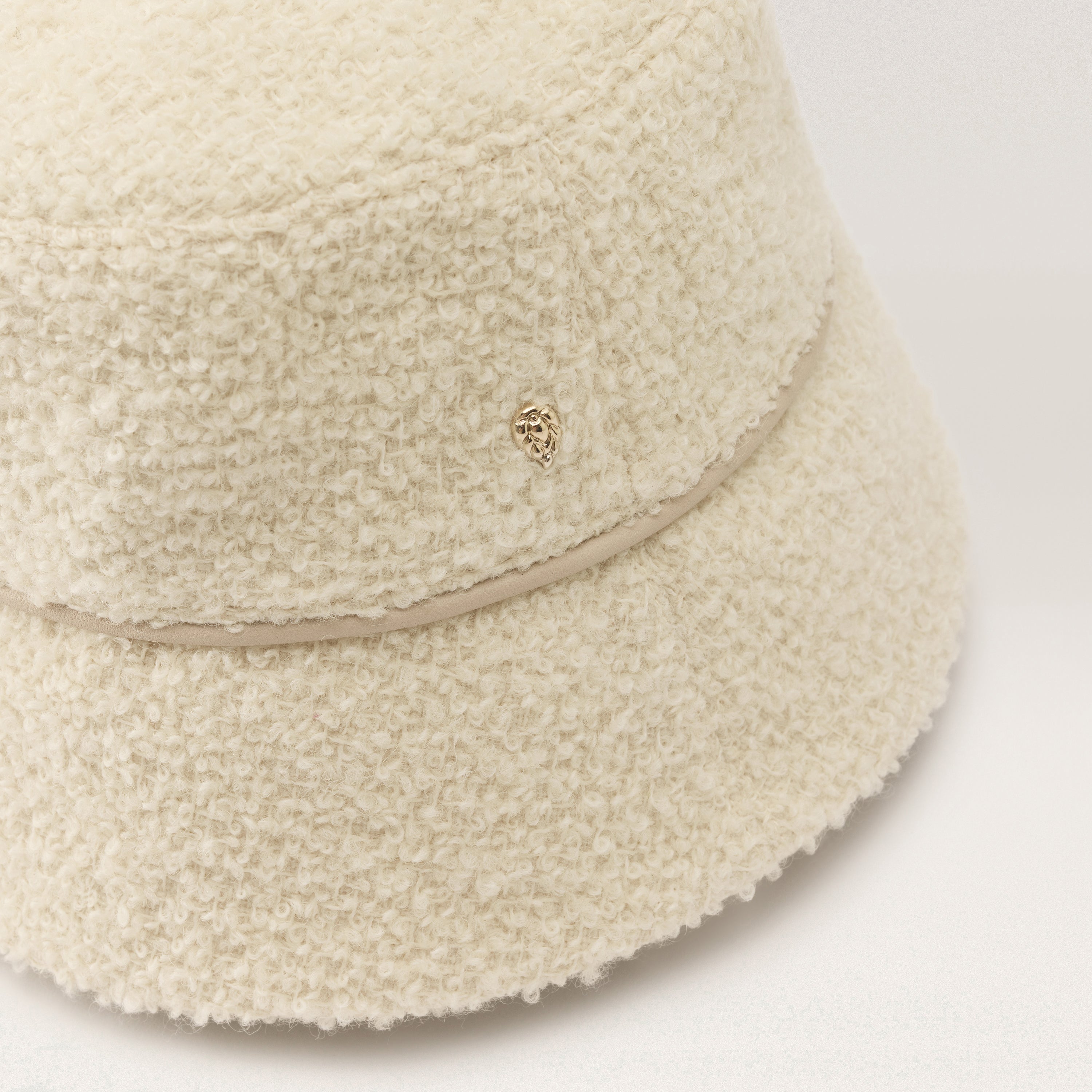 Buy Seda Wool Blend Bucket - Cream - Helen Kaminski