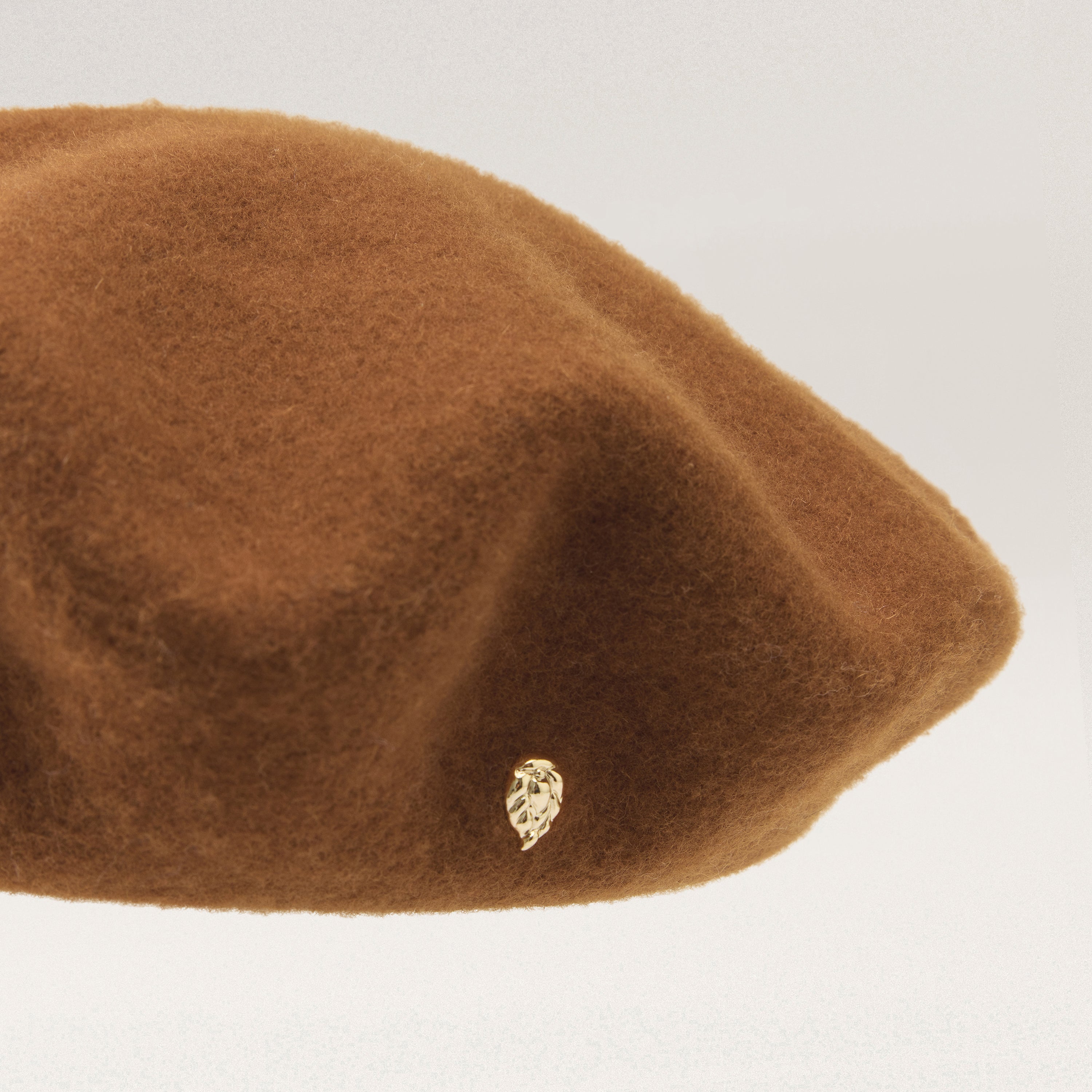 Buy Issy Rollable Wool Beret - Dark Camel - Helen Kaminski