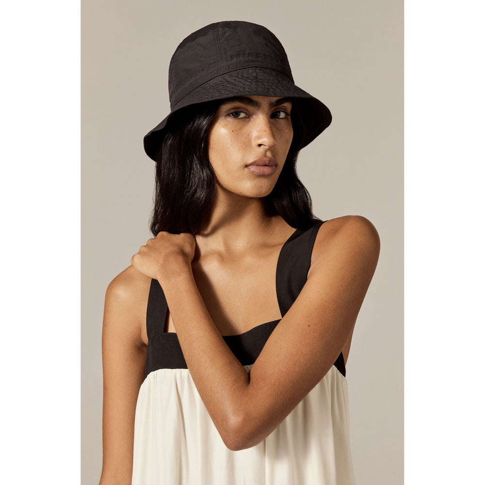 Kiran Packable Cloche - Black - Cotton Blend Hat | Helen Kaminski US