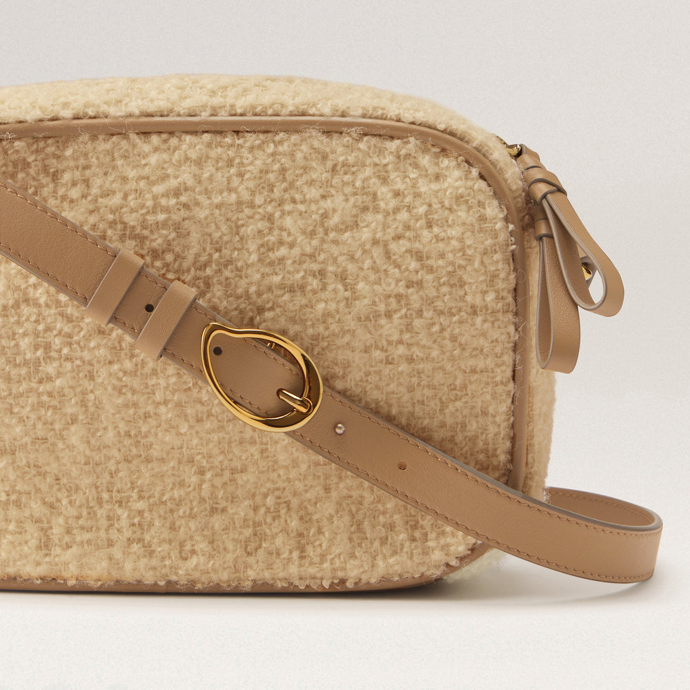 HELEN KAMINSKI ベージュ ショルダーバッグ Buy Libi Wool Blend Camera Bag - Helen Kaminski