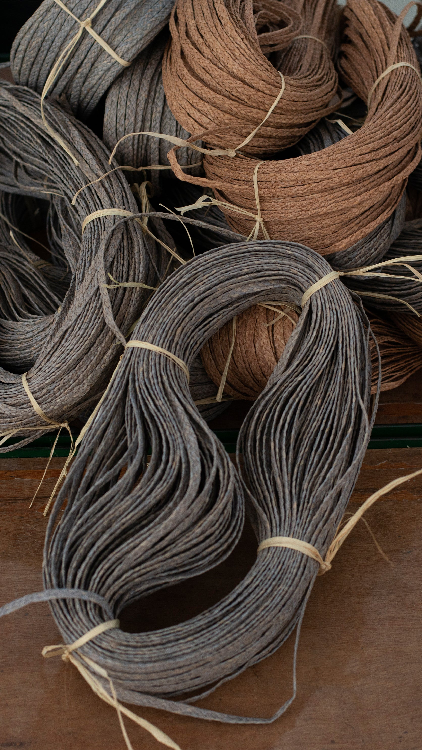 現行モデル美品！HELEN KAMINSKI Marhianna HAT51952_Nougat_2.jpg?v=1737520978