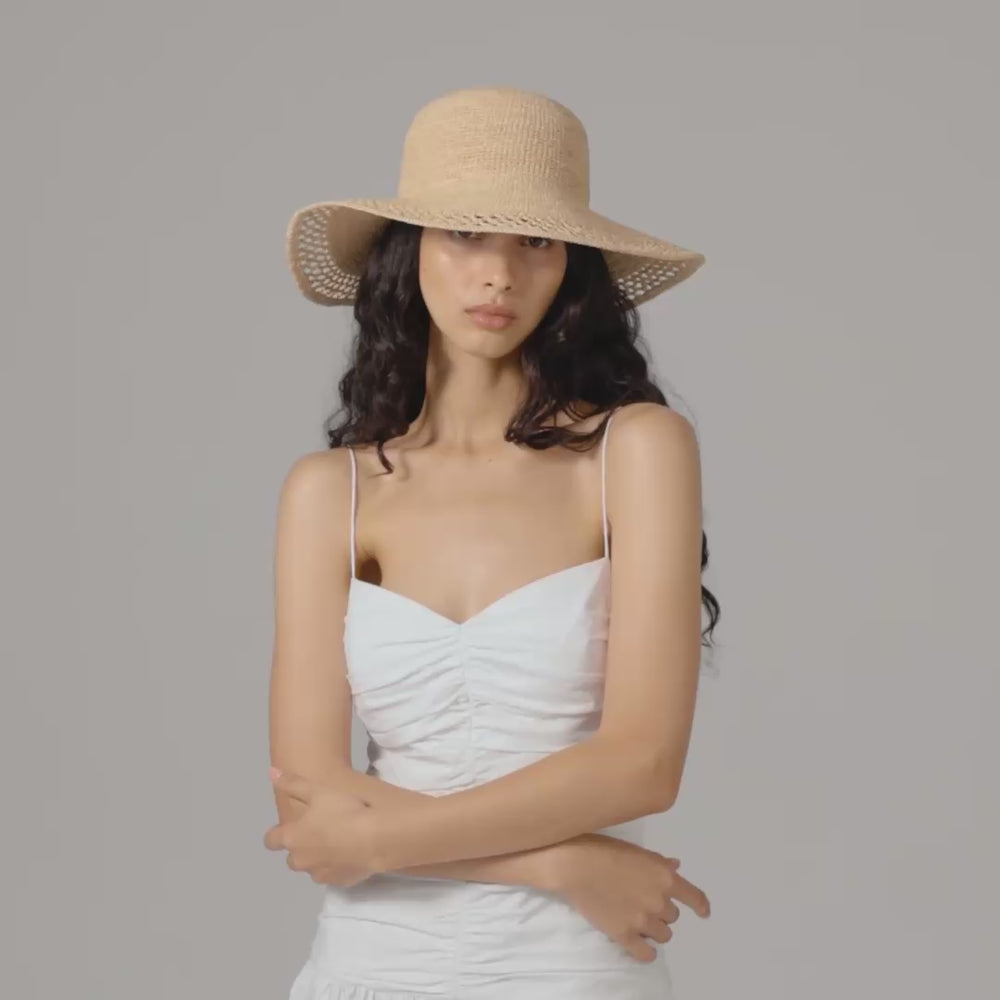 Zuri Raffia Sun Hat - Natural - Round Crown | Helen Kaminski US