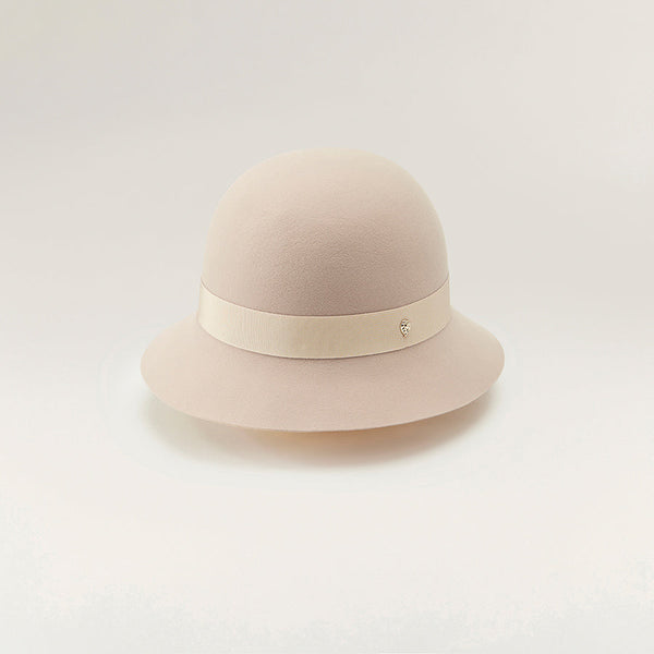 Etta Conscious Cloche Hat in Ecru Sand - Helen Kaminski US